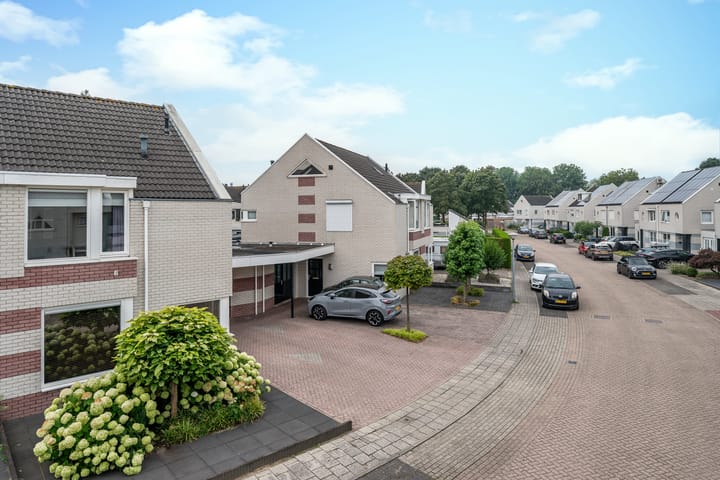 Photo 4 of Raamhof 53