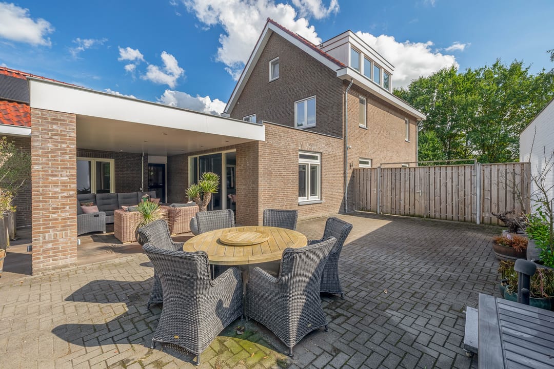 Photo 41 of Parallelweg 9-B