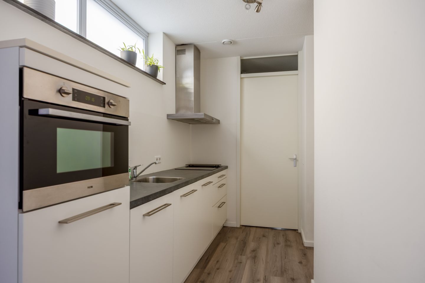 Photo 10 of Dommer van Poldersveldtweg 29