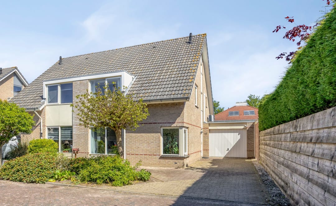 Foto 1 van Bogert 17
