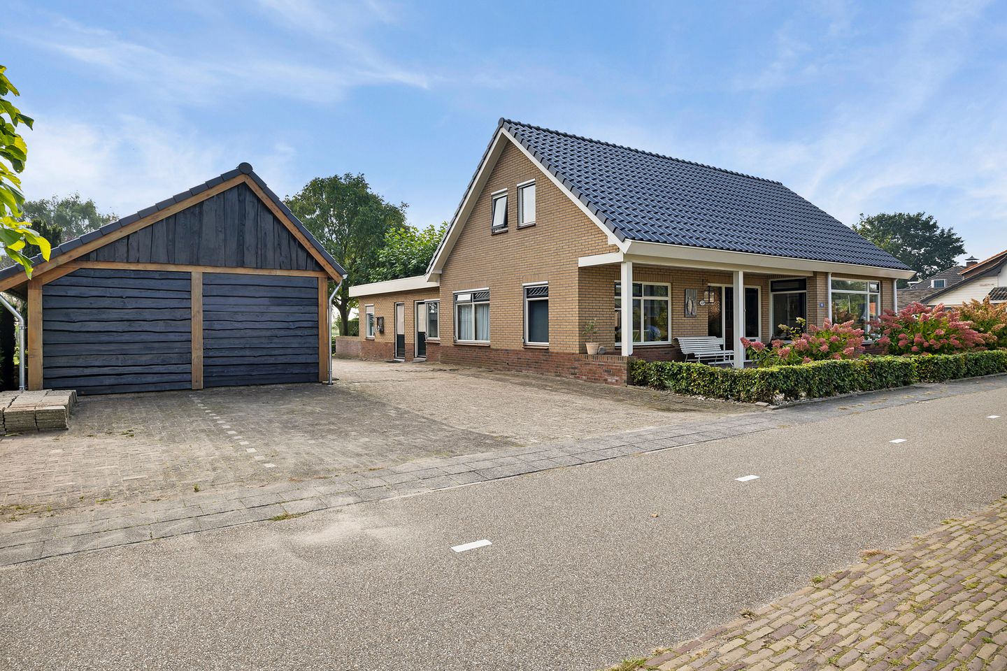 Foto 1 van Hoofdweg 113
