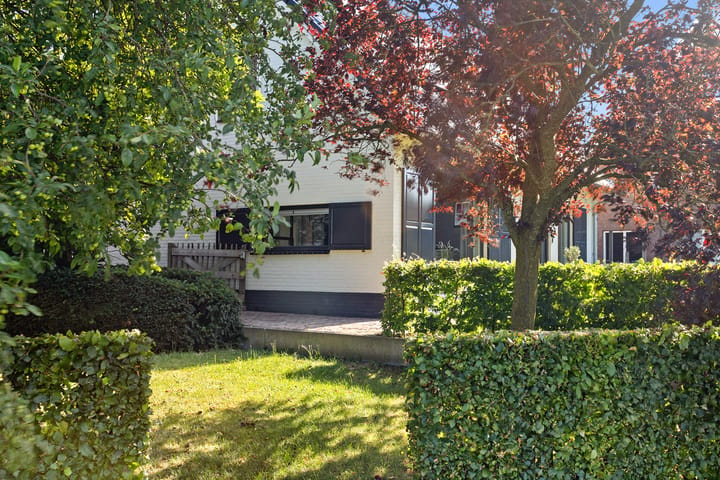Vrijstaande woning te koop: Molenweg 8, Lithoijen
