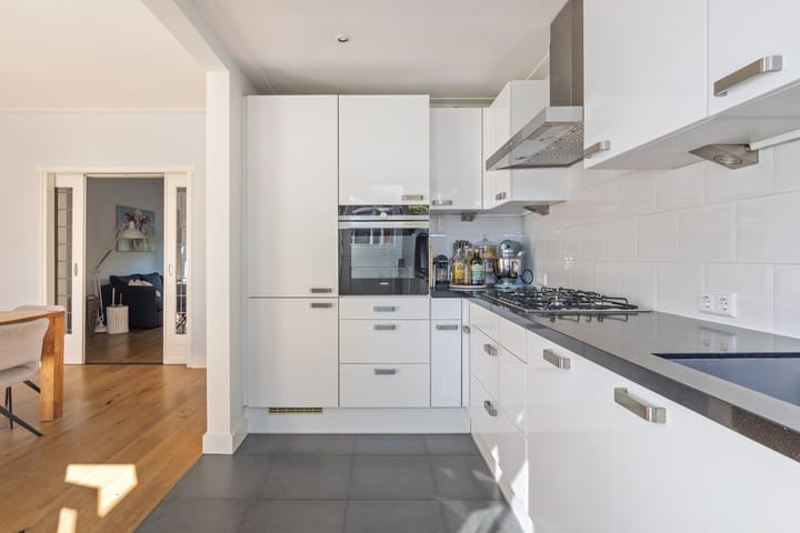 Tussenwoning te koop: H. Kamerlingh Onnesweg 50, Bussum