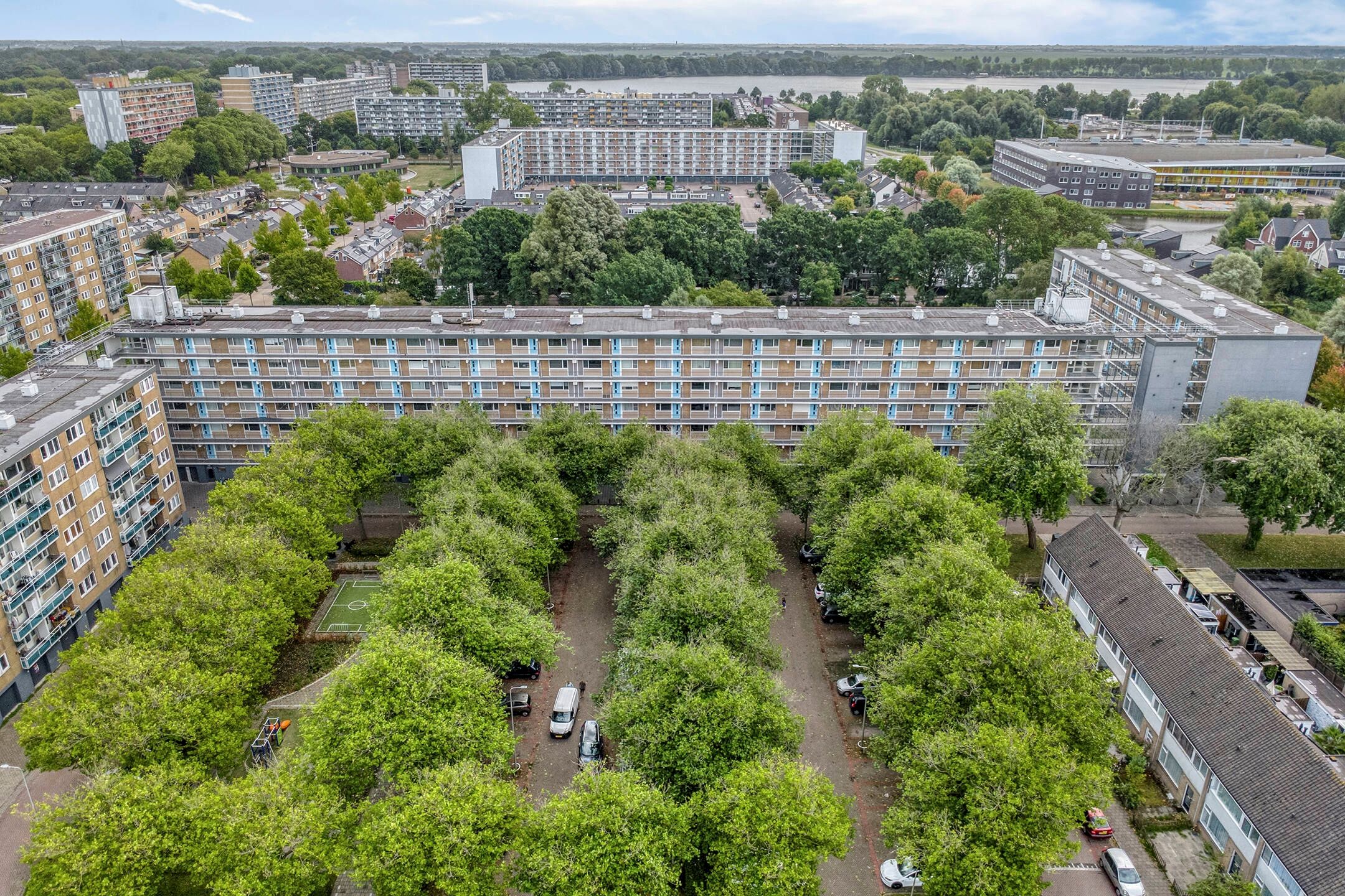 Photo 27 of Plutostraat 260