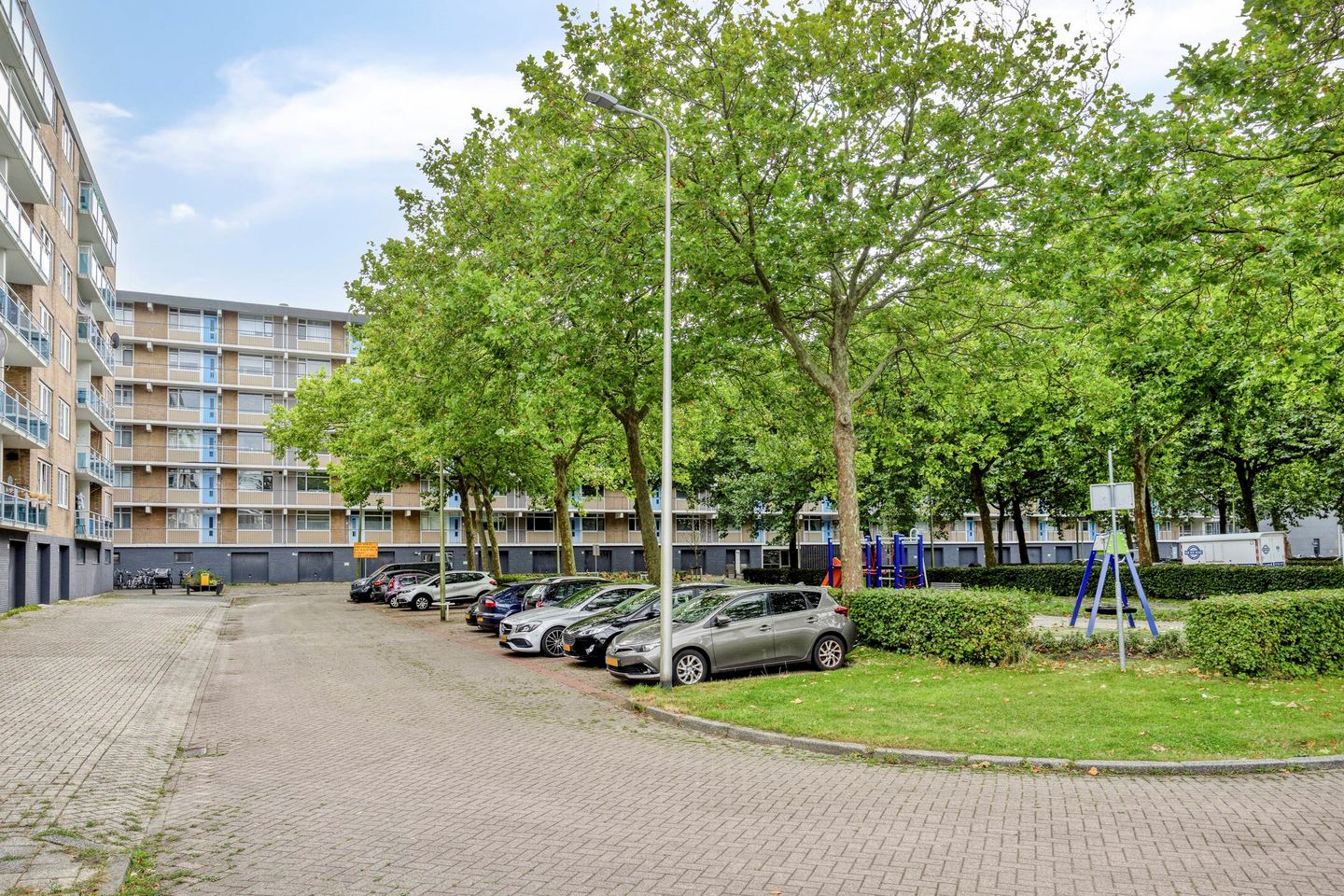Photo 34 of Plutostraat 260