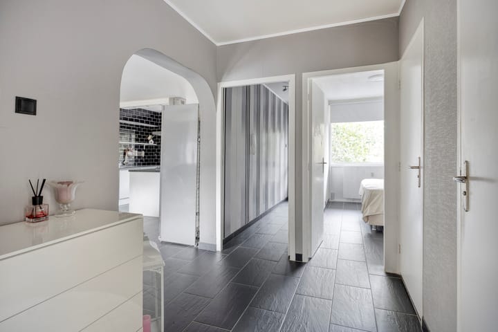 Photo 5 of Plutostraat 260