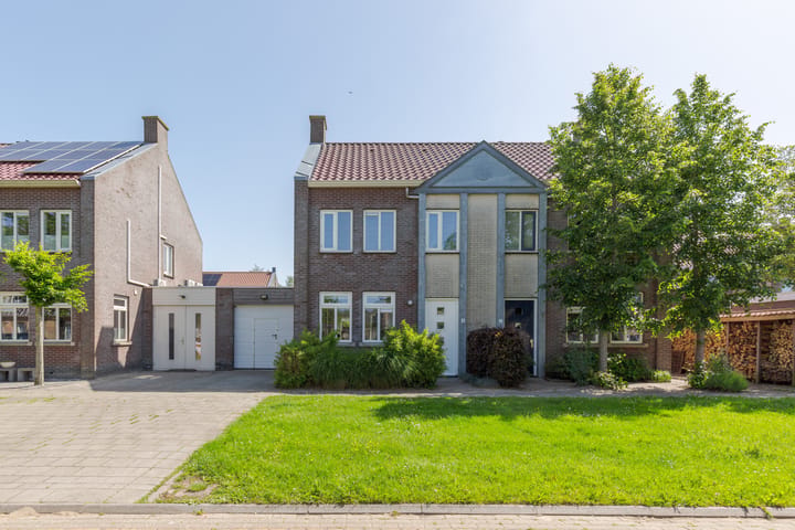Tussenwoning te koop: Martriehoeve 4, Joure