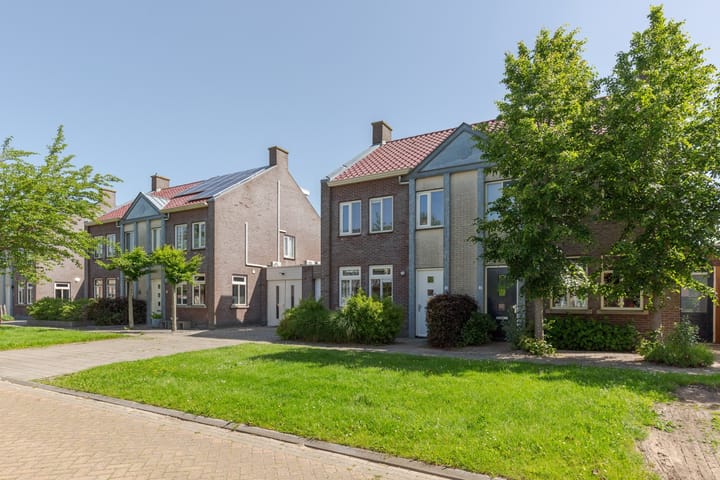 Tussenwoning te koop: Martriehoeve 4, Joure