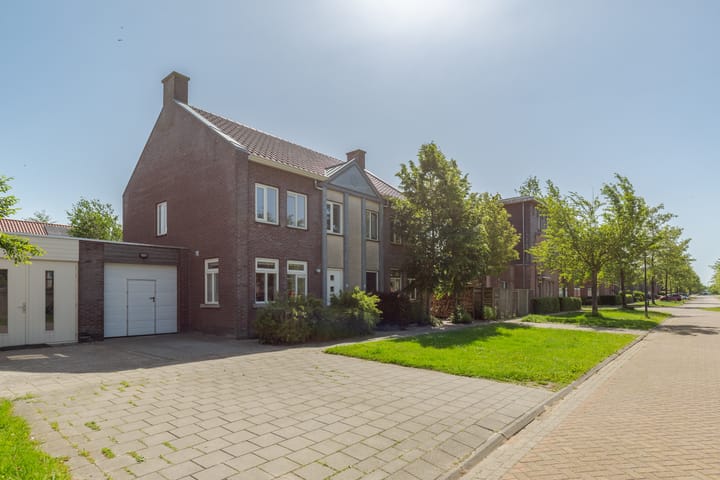 Tussenwoning te koop: Martriehoeve 4, Joure