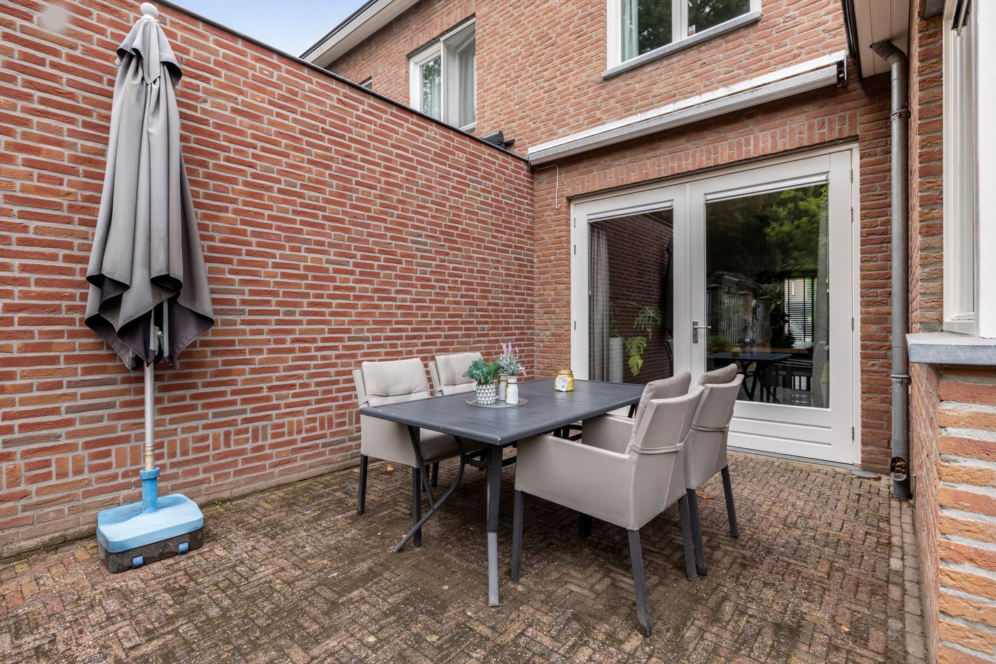 Foto 44 van Meester Knoopsstraat 11