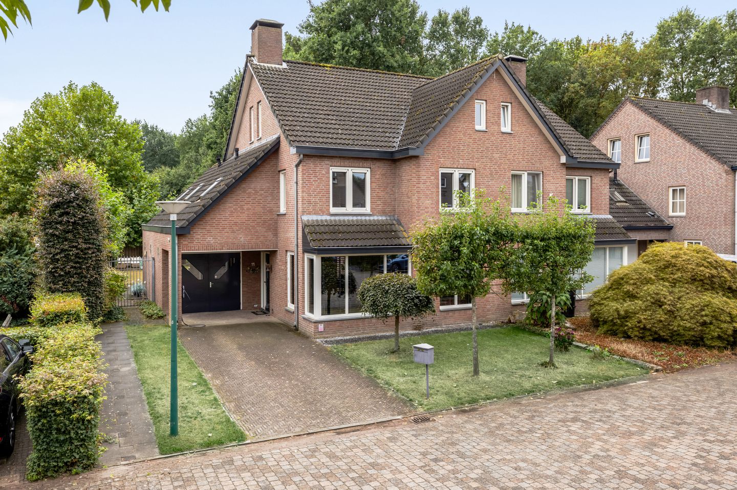 Foto 49 van Meester Knoopsstraat 11
