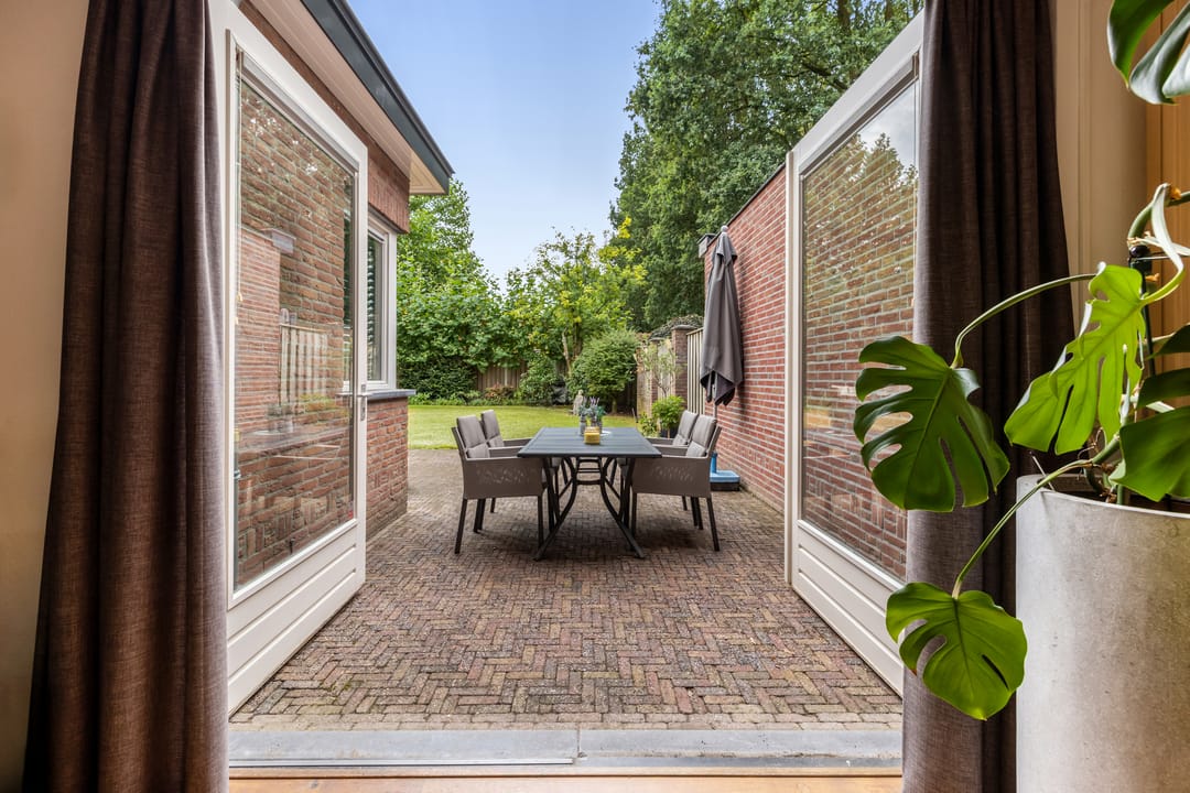 Foto 43 van Meester Knoopsstraat 11