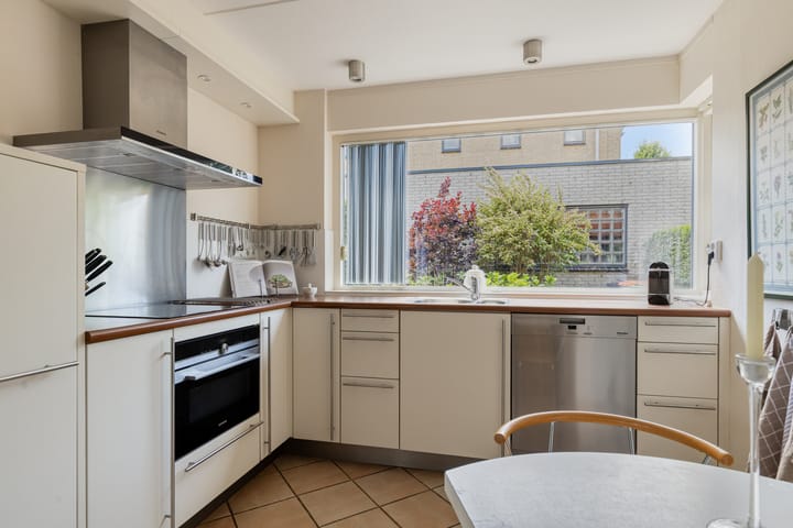 Vrijstaande woning te koop: Renoirhof 152, Hoorn