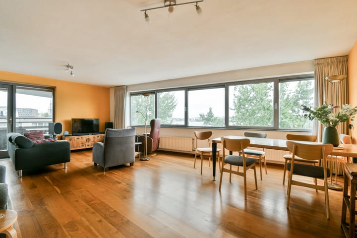 Appartement te koop: KNSM-laan 341, Amsterdam