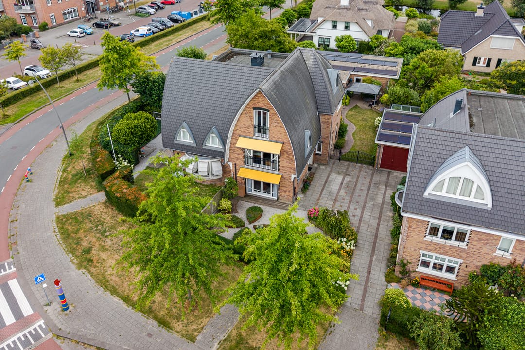 Photo 61 of Multatulilaan 3