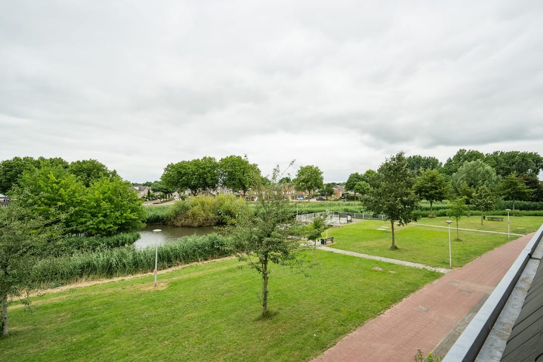 Foto 46 van Raadsliedenstraat 13