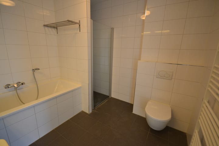 Appartement te huur: Kruisplein 216, Rotterdam