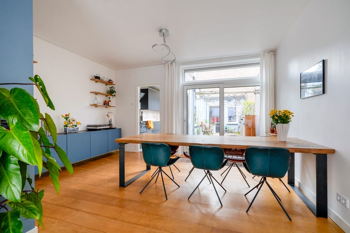 Photo 2 of Zilvergeldstraat 1