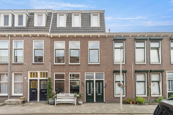 Photo 4 of Burgemeester van der Werffstraat 151