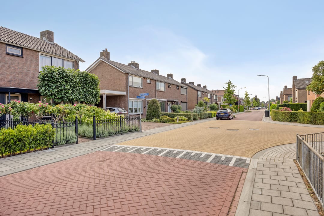 Foto 46 van Lijsterbesstraat 11