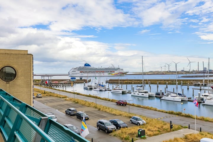 Appartement te koop: Kennemerboulevard 661, Ijmuiden