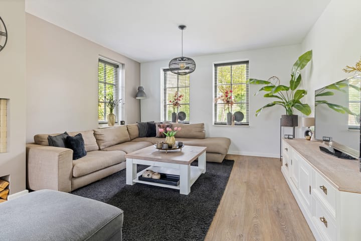 Vrijstaande woning te koop: Jacob van Ruisdaelstraat 19, Ridderkerk
