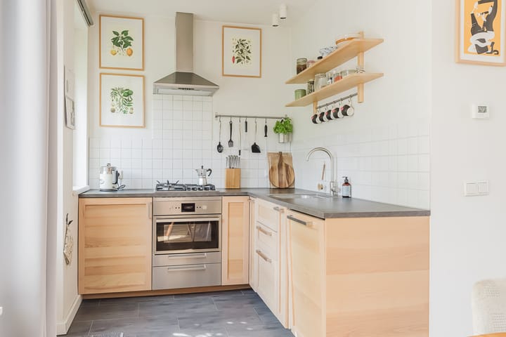 Hoekwoning te koop: Voltaweg 4, Breda