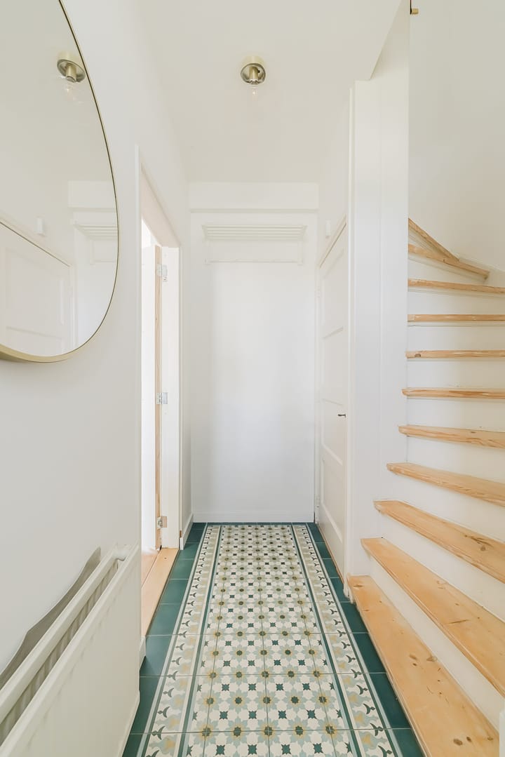 Hoekwoning te koop: Voltaweg 4, Breda