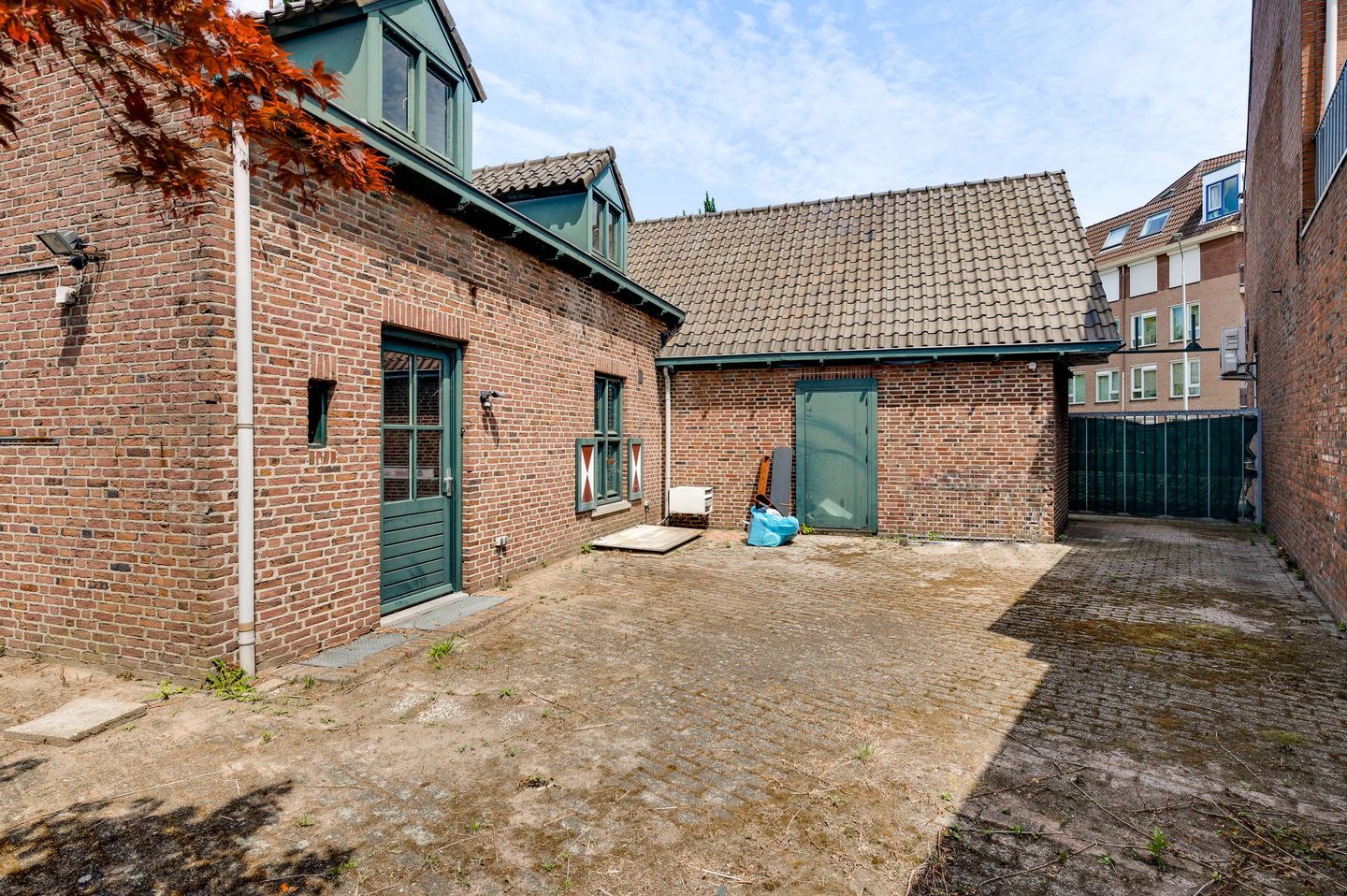 Bekijk foto 3 van Maaseikerweg 2