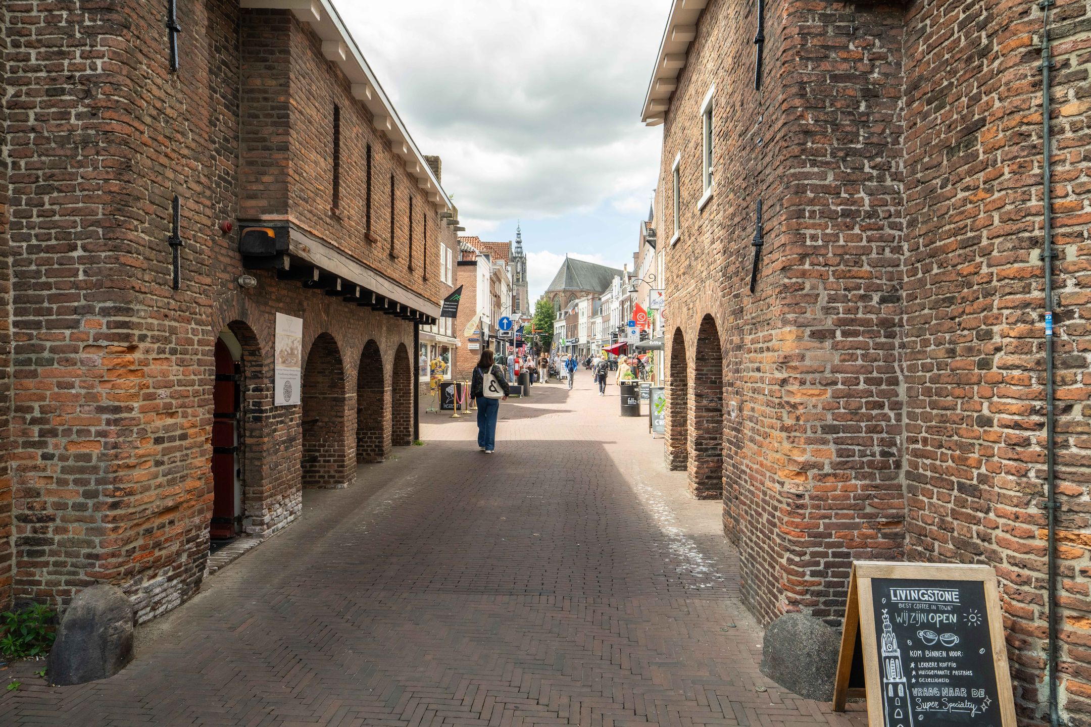 Photo 39 of Coninckstraat 11
