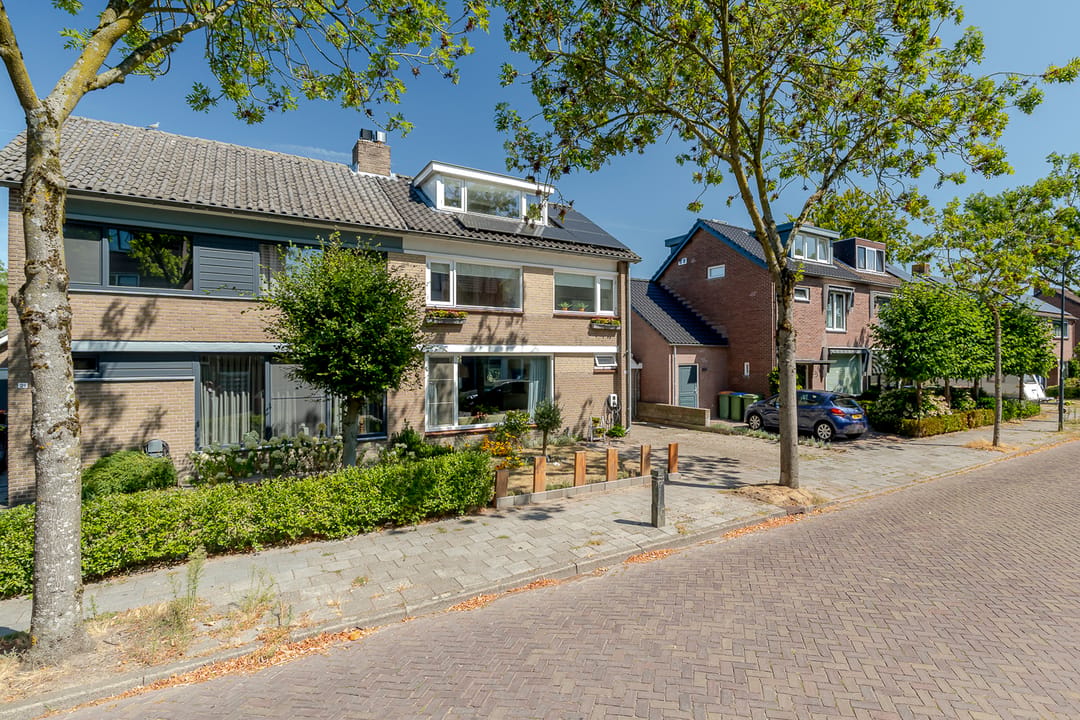 Foto 32 van Lange Vore 23