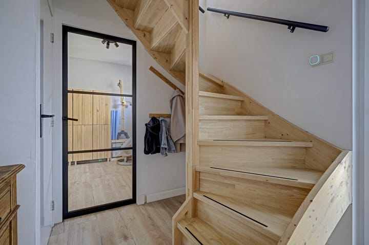 Tussenwoning te koop: Hoofdstraat 12, Oirlo