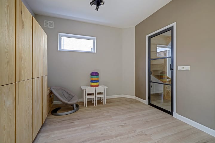 Tussenwoning te koop: Hoofdstraat 12, Oirlo