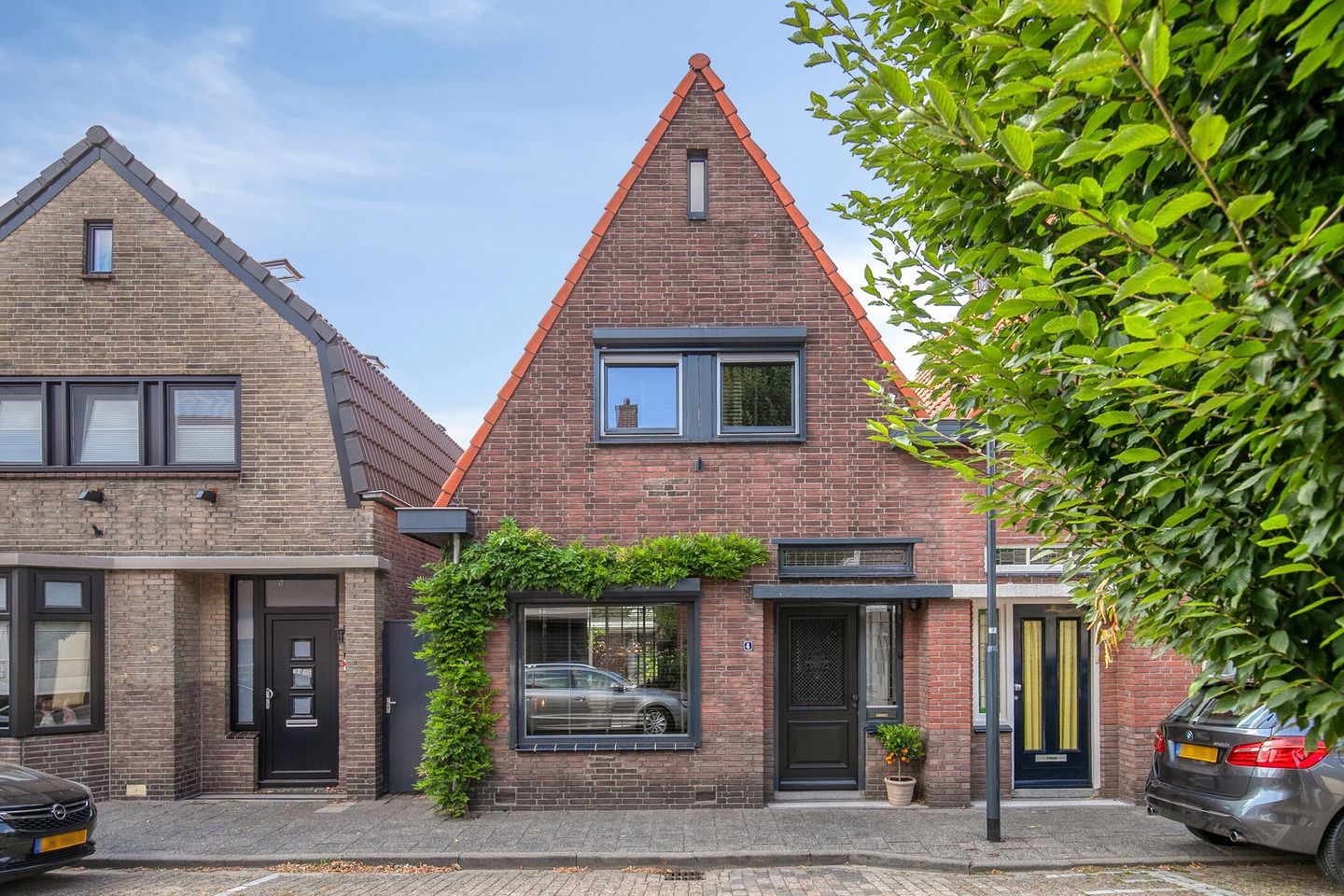 Photo 1 of Sint Vincentiusstraat 4