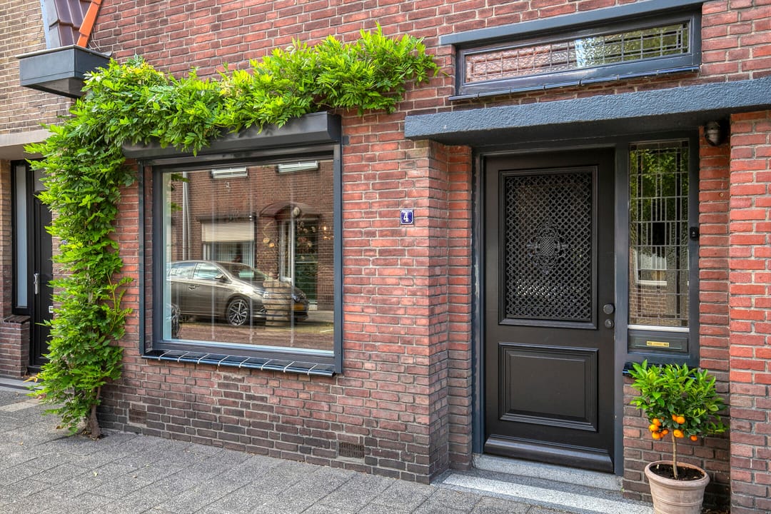 Photo 37 of Sint Vincentiusstraat 4