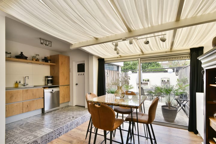 Tussenwoning te koop: Prins Hendriklaan 49, Vlaardingen