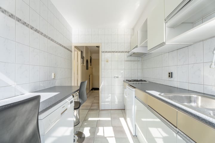 Tussenwoning te koop: Thorbeckelaan 10, Hillegom