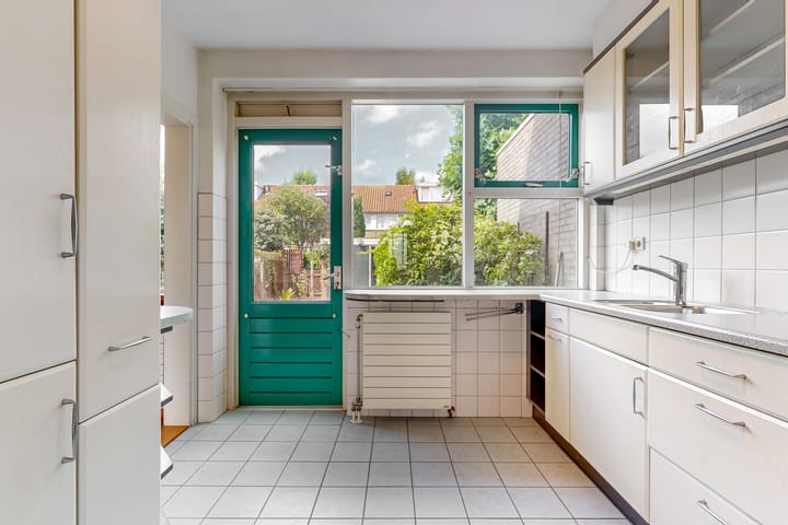 Tussenwoning te koop: Korenbloemlaan 71, Oegstgeest