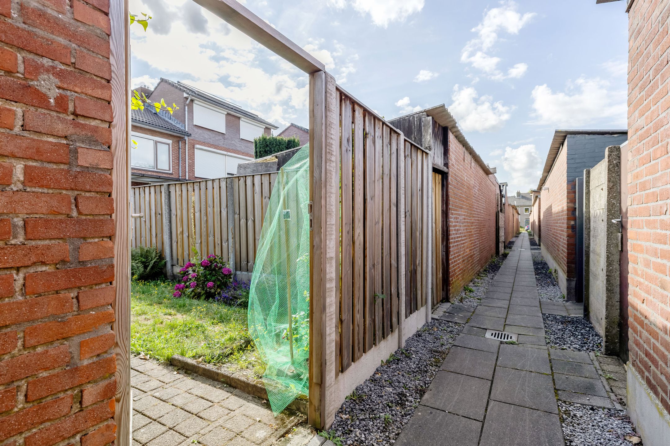 Photo 33 of Provisorstraat 12