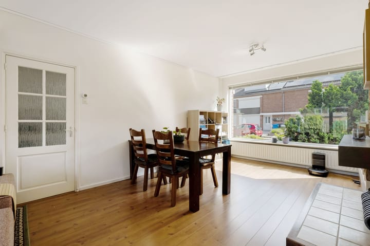 Tussenwoning te koop: Provisorstraat 12, Veldhoven