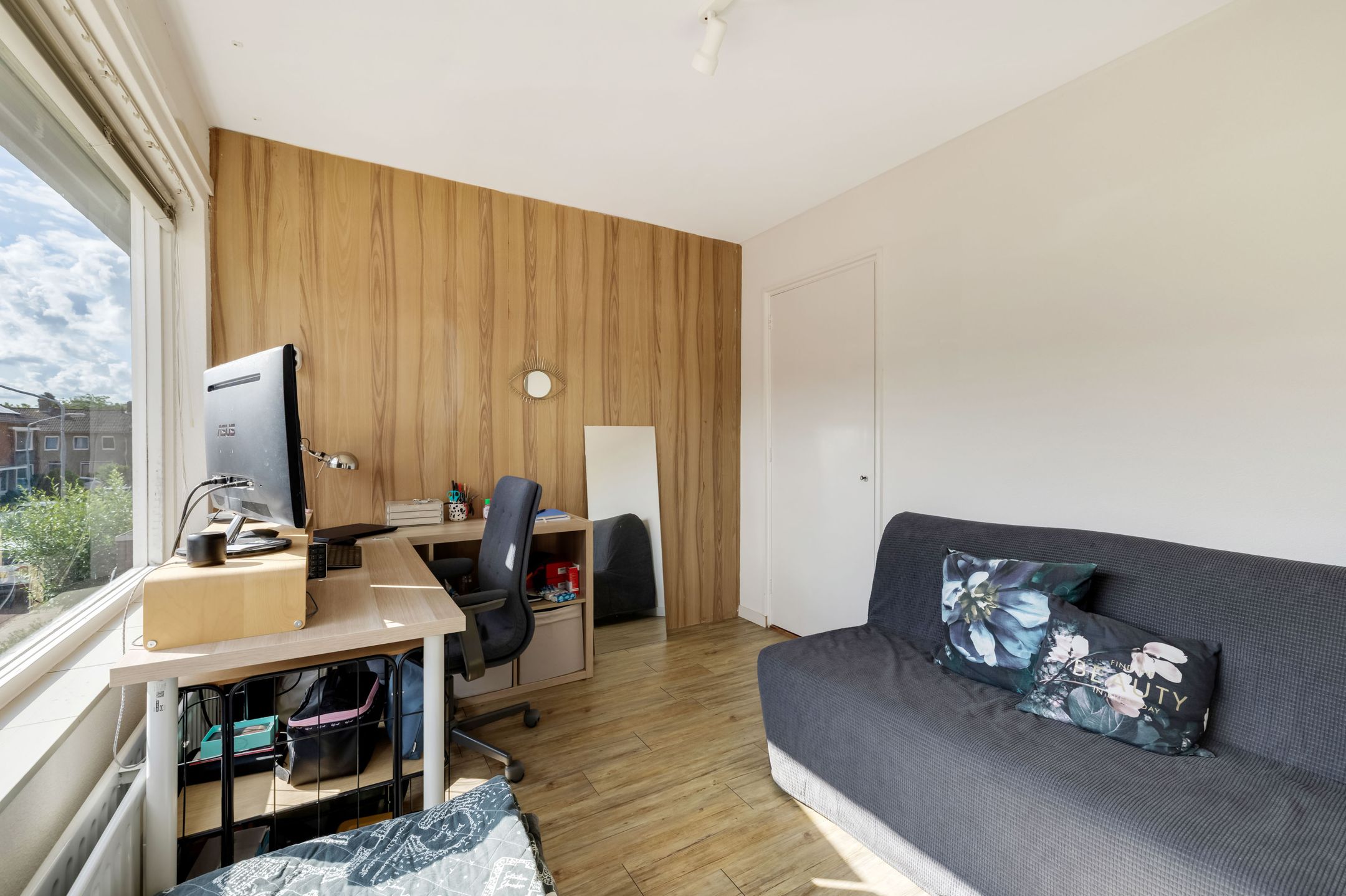 Photo 24 of Provisorstraat 12