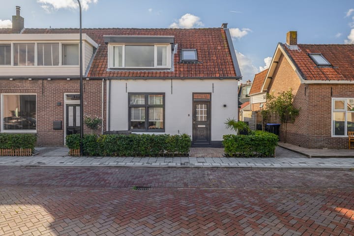 Hoekwoning te koop: Tuinstraat 8, Sommelsdijk