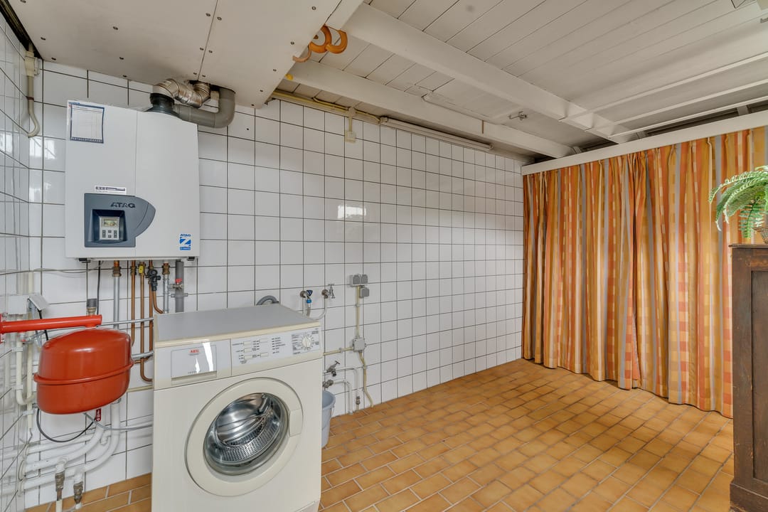 Photo 11 of Frans Halsstraat 3