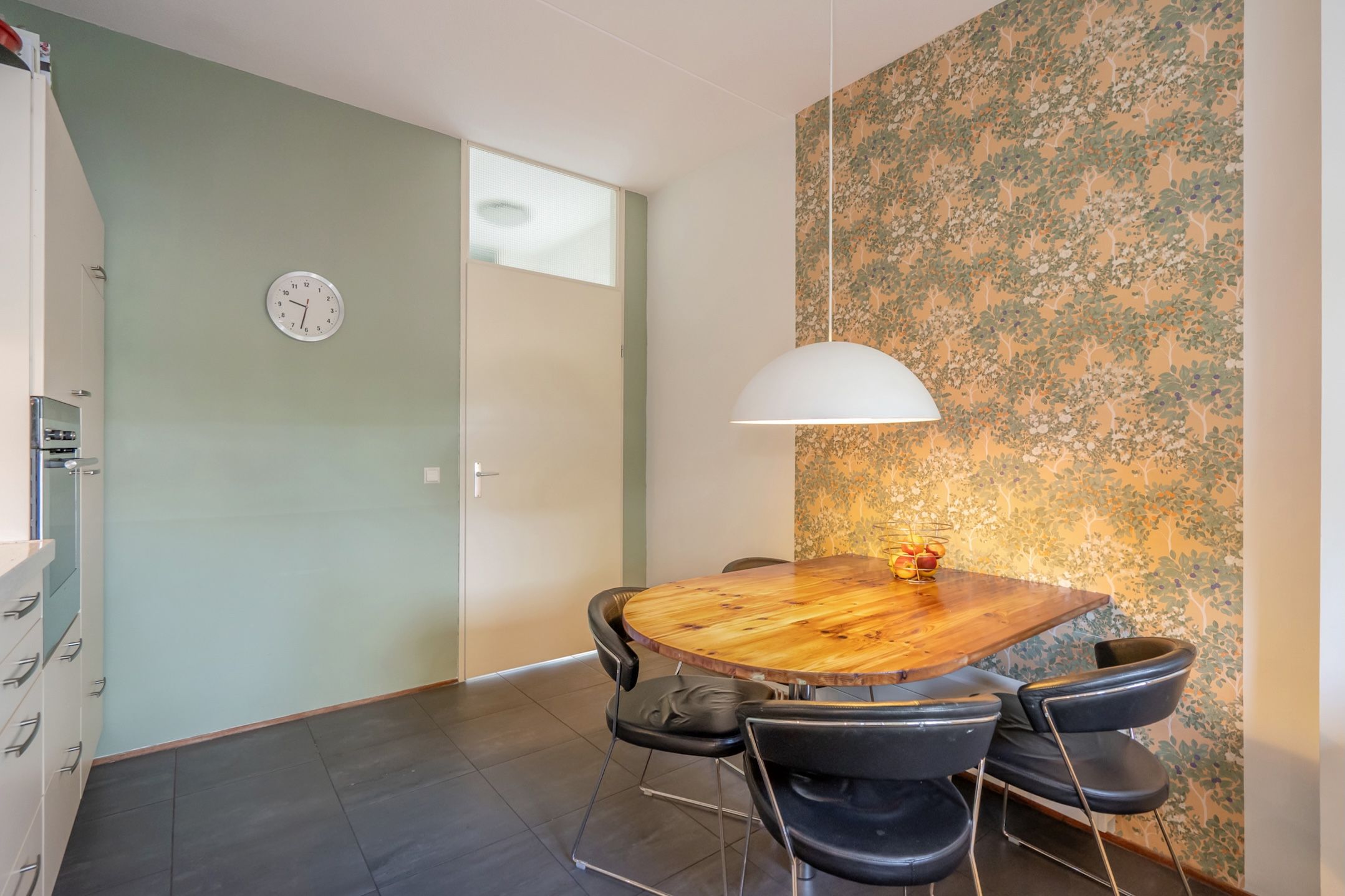 Photo 18 of Hekendorpstraat 38
