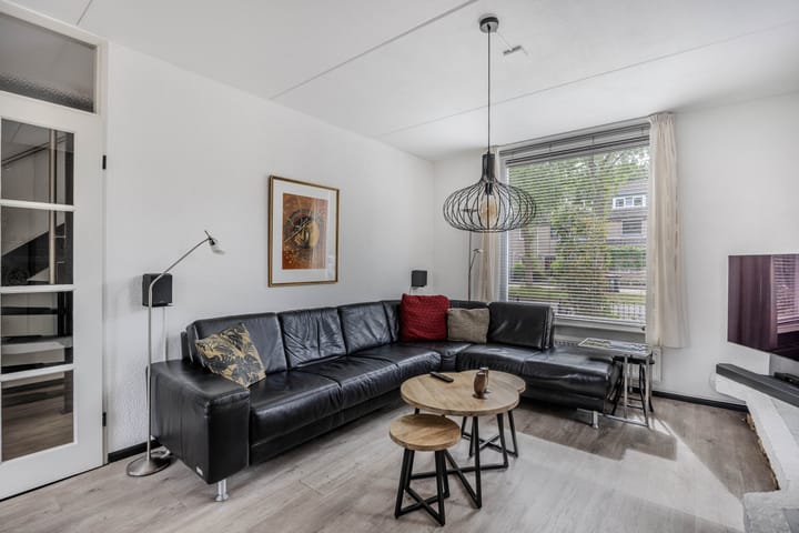 Hoekwoning te koop: Eierlanden 100, Huizen
