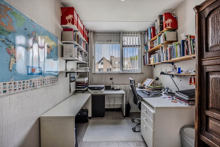 Hoekwoning te koop: Eierlanden 100, Huizen