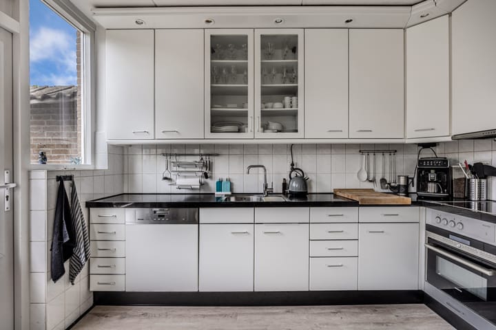 Hoekwoning te koop: Eierlanden 100, Huizen