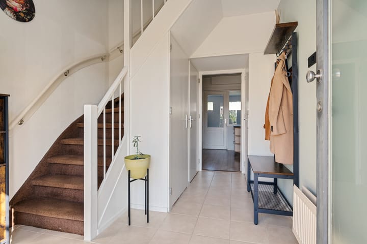 Tussenwoning te koop: Michaëlsberg 37, Drachten