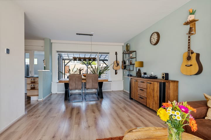 Tussenwoning te koop: Michaëlsberg 37, Drachten