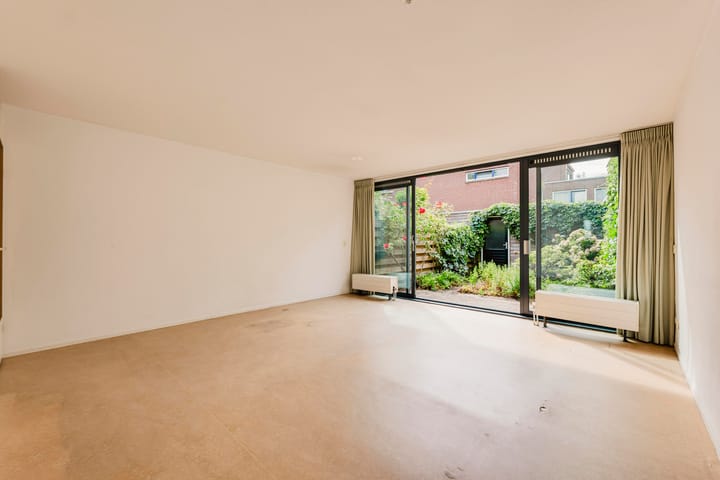 Photo 2 of Van Abbestraat 80